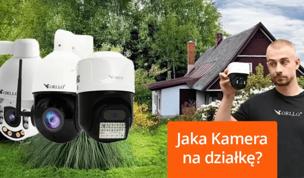 Białe i czarne kamery monitoringu z soczewkami na tle domu i ogrodu z mężczyzną w czarnej koszulce